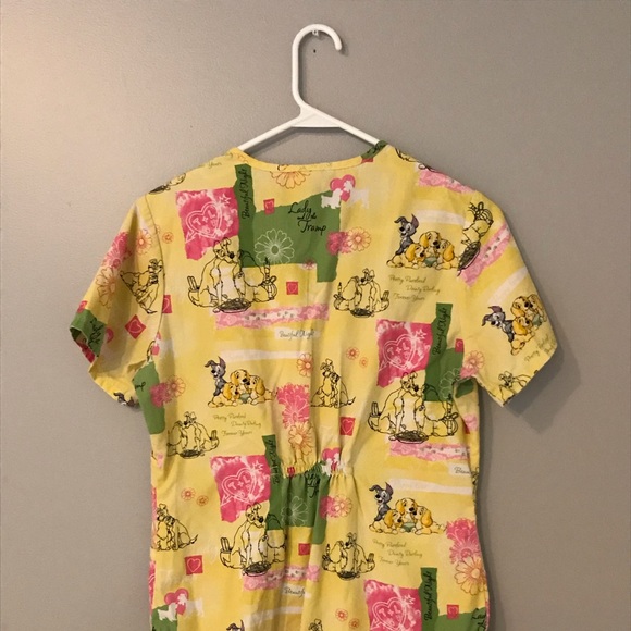 Scrub Top - Picture 3 of 4